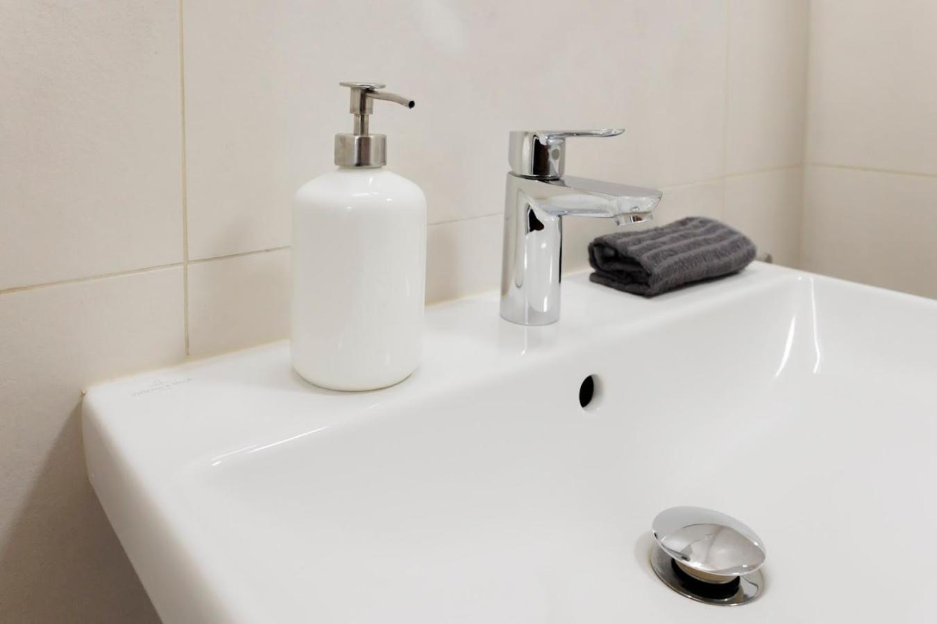 ברטיסלאבה Diamond Residence In Old Town With Free Parking מראה חיצוני תמונה