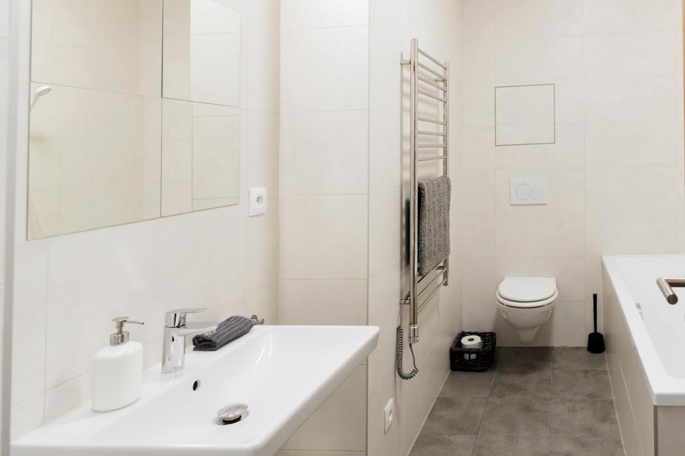 ברטיסלאבה Diamond Residence In Old Town With Free Parking מראה חיצוני תמונה