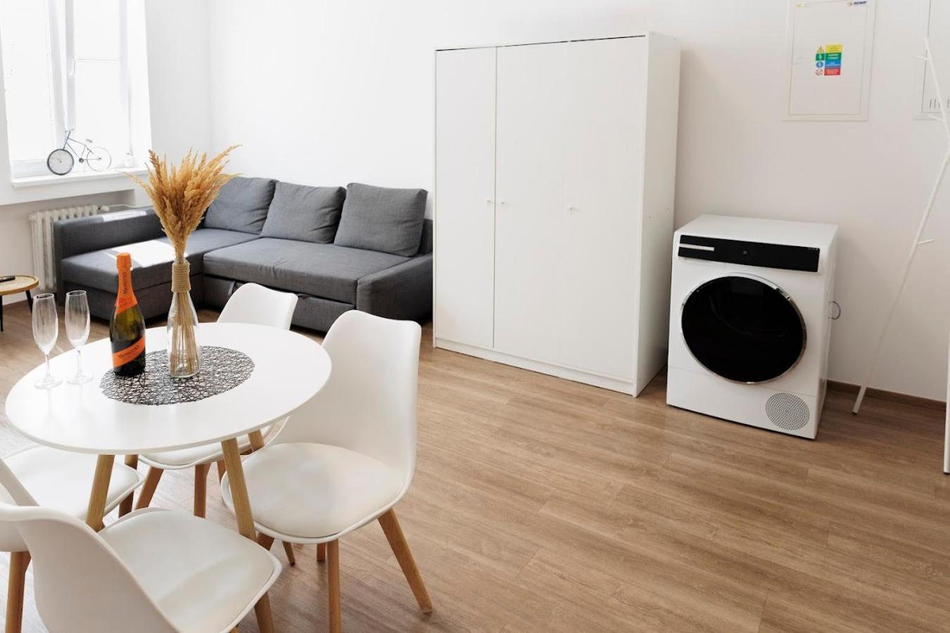 ברטיסלאבה Diamond Residence In Old Town With Free Parking מראה חיצוני תמונה